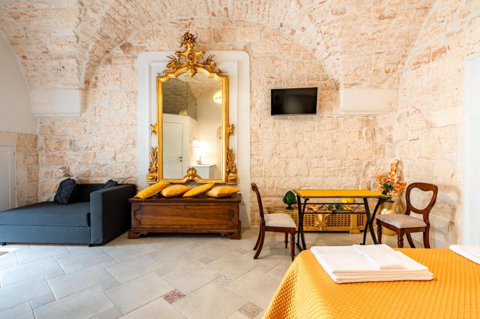 Bed and Breakfast La Pietra Del Duca Martina Franca Exterior foto